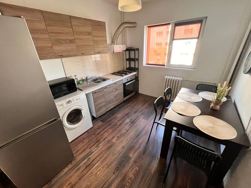 Dristor, Metrou, Aleea Scolarilor, 3 camere, 70 mp, etaj 5,