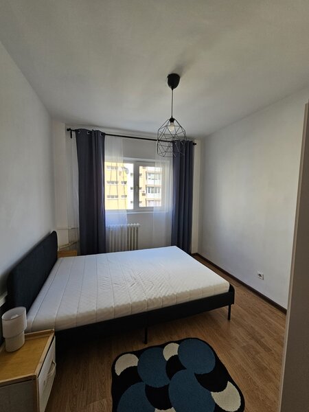 Dristor, Metrou, Aleea Scolarilor, 3 camere, 70 mp, etaj 5,